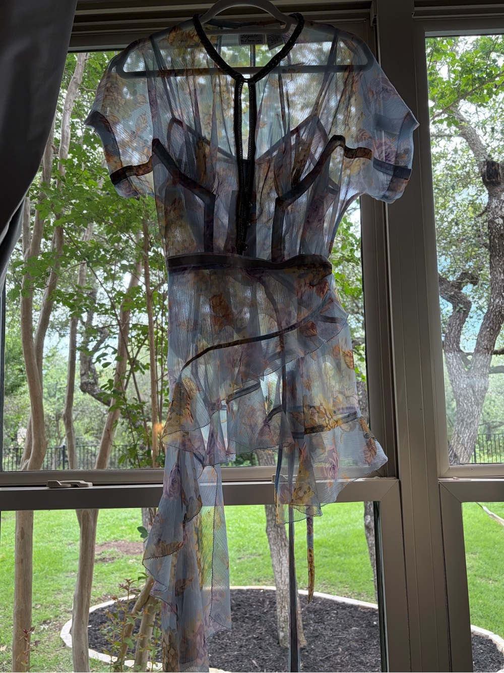 FLASH SALE ⚡️Beguile, Byron Lars Floral sheer blouse. Feminine, flowy, beautiful - Picture 4 of 10